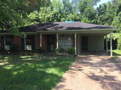1584 Rice St