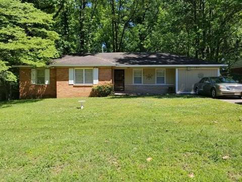 3483 Julia St