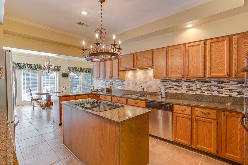 4873 Valley Von Way