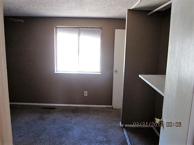 2631 Parkview Dr