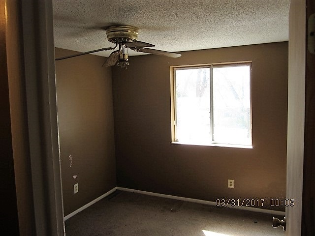 2631 Parkview Dr