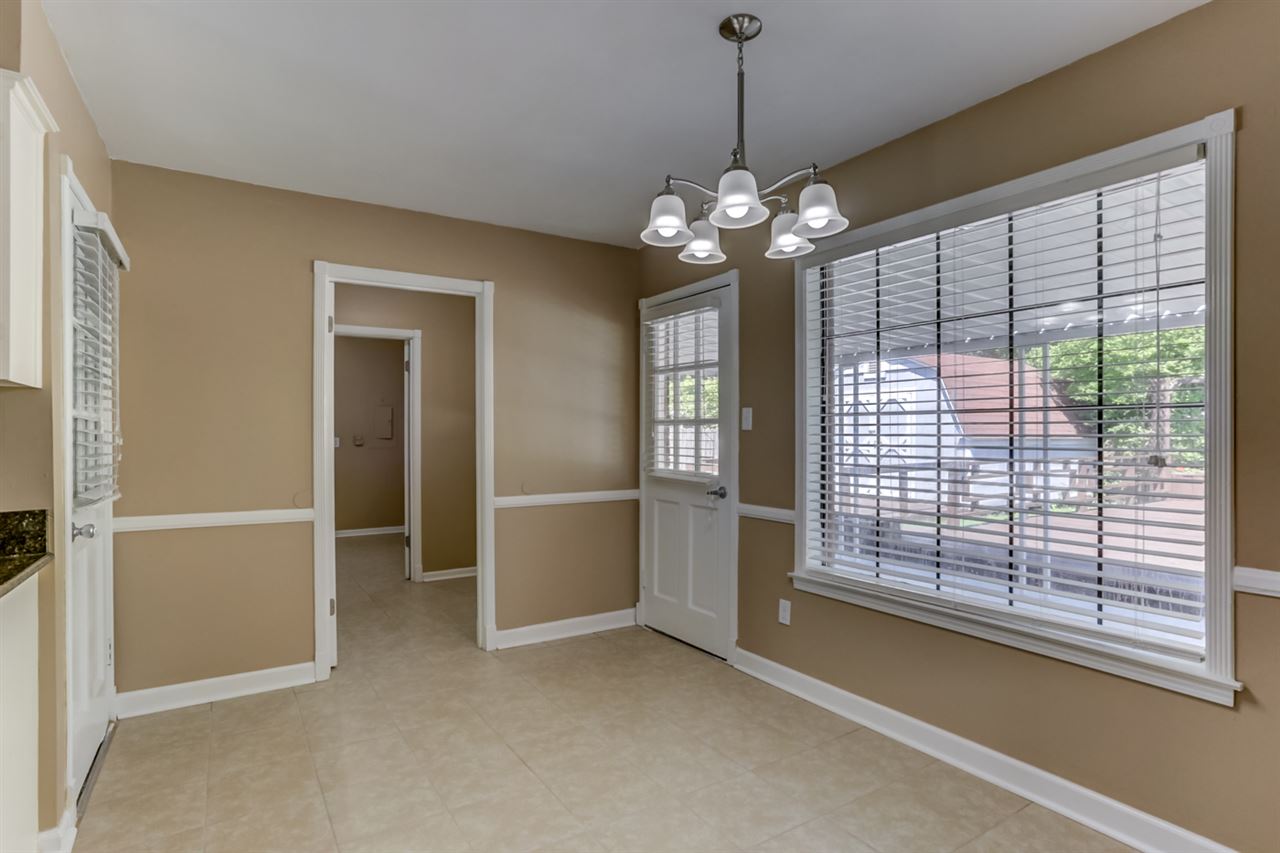 5904 Sycamore Manor Cv