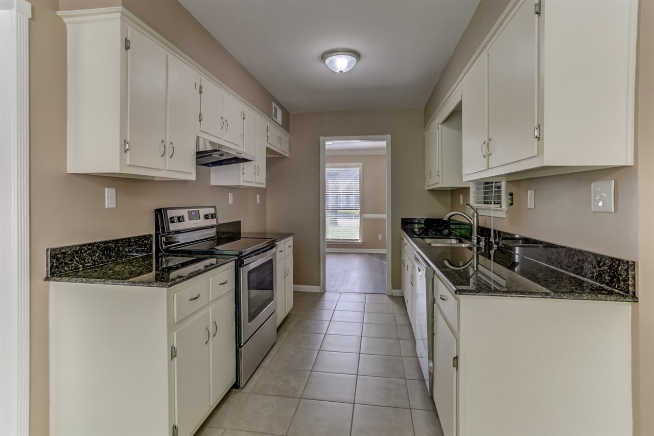 5904 Sycamore Manor Cv