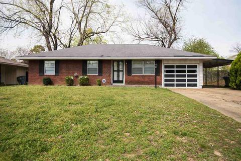 3048 Magevney St