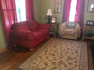 412 Garey Loop