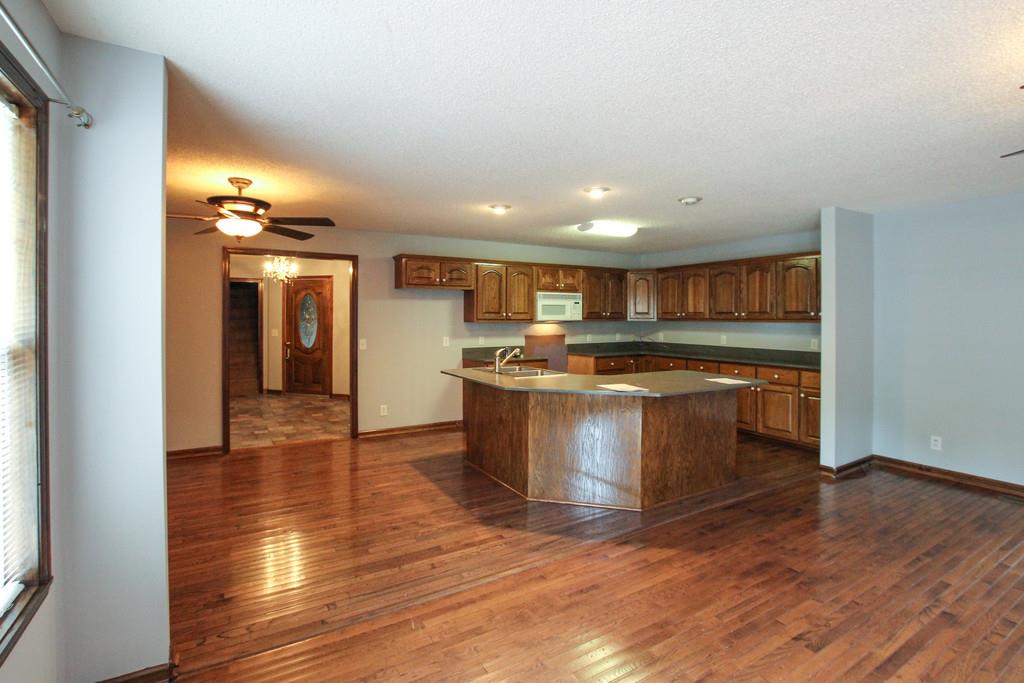For Sale: 11 Samuel Ln Loretto, TN 38469