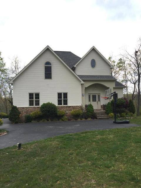 348 Magnolia Ln