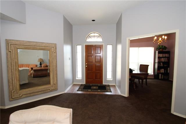 806 Deerlake Ct