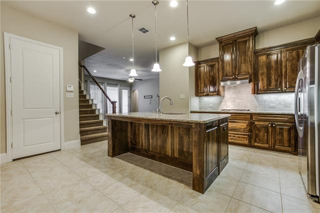 846 Falcon Trace Dr