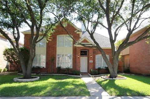 668 Raintree Cir