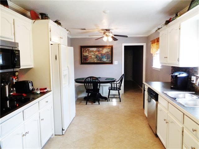2205 Highland Park Dr