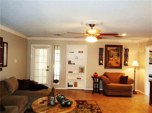 2205 Highland Park Dr