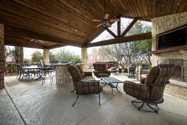2601 Mont Clair Dr