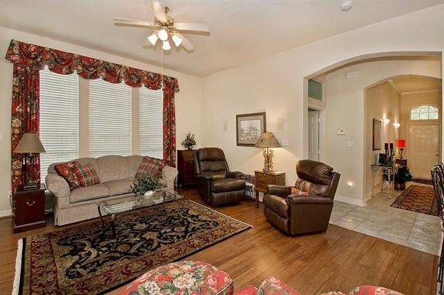 3321 Sailmaker Ln