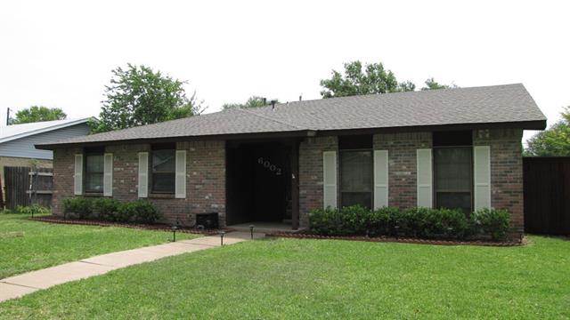 6002 Green Oaks Dr, Plano TX 75023
