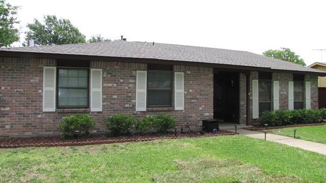 6002 Green Oaks Dr, Plano TX 75023