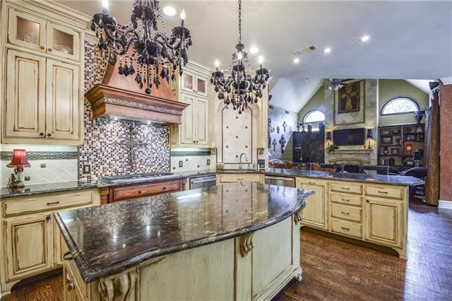 For Sale: 4800 Aurora Ct Flower Mound, TX 75028