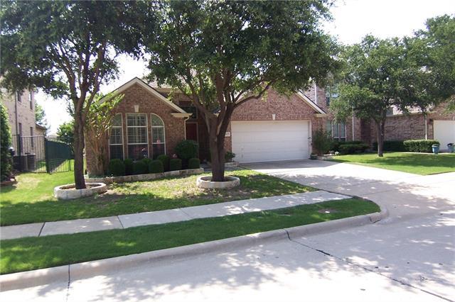 1824 Boone Cir