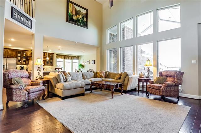 For Sale: 10676 Bartlett Dr Frisco, TX 75035