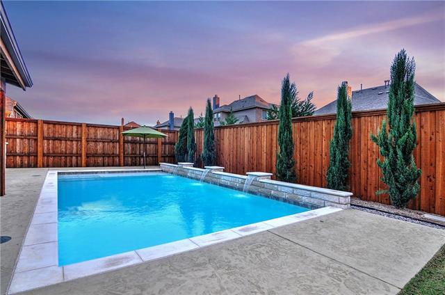 9547 Amberwoods Ln