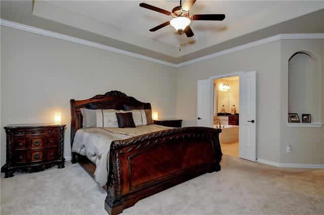 9547 Amberwoods Ln