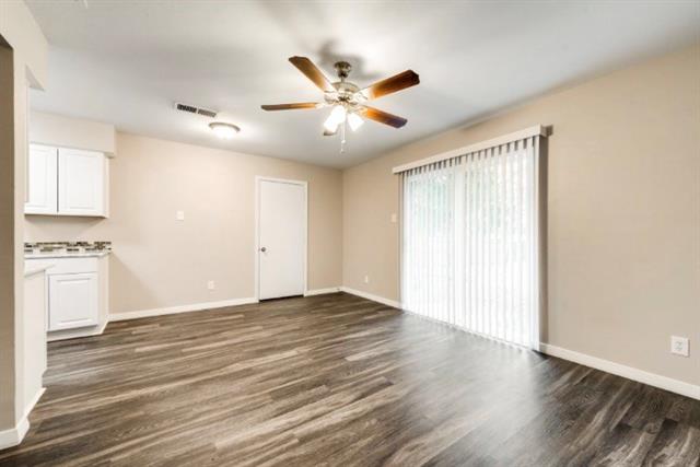 1105 Woodcrest Dr