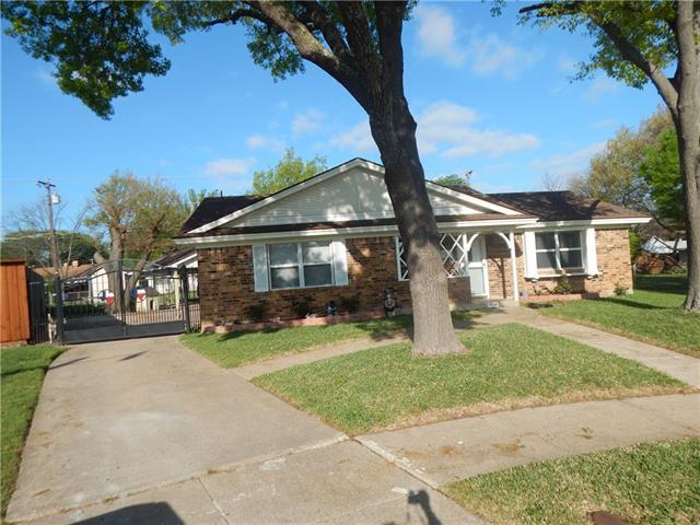 1911 J J Pearce Dr