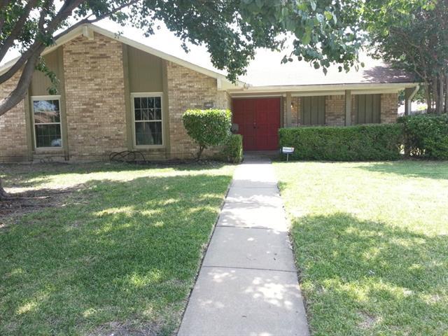 1911 J J Pearce Dr