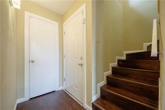 314 W Daugherty Dr