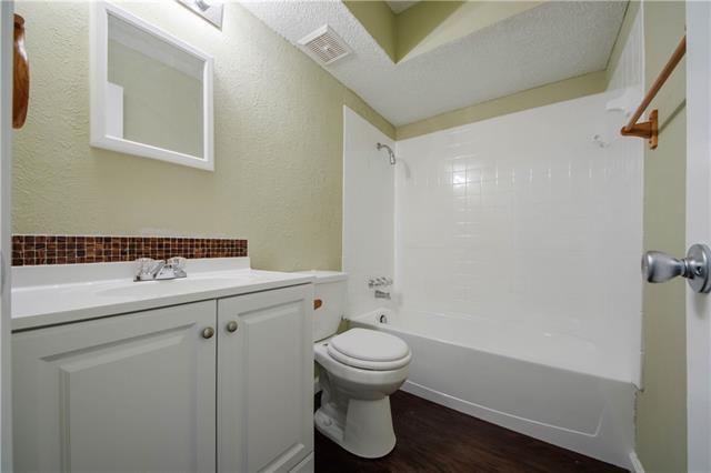 314 W Daugherty Dr