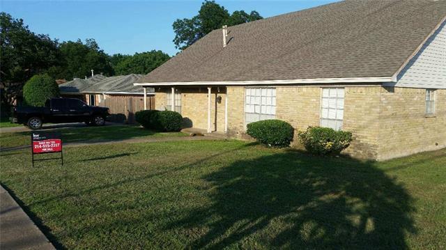3309 Hampden Dr