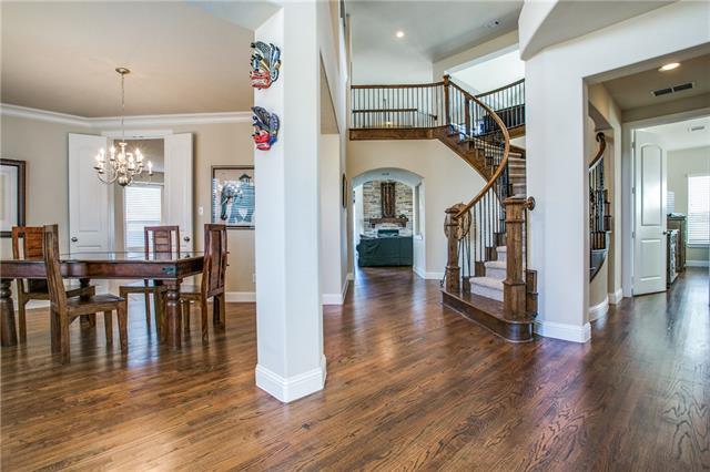 6408 Crestmoor Ln