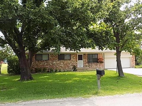 5306 Lee Hutson Ln