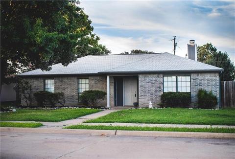 5306 Lee Hutson Ln