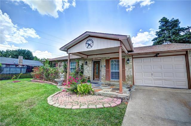 221 E Cober Dr