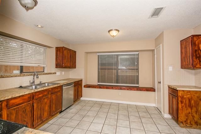 2666 Fairmont Dr