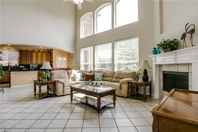 For Sale: 4936 Marsh Harrier Ave Grand Prairie, TX 75052
