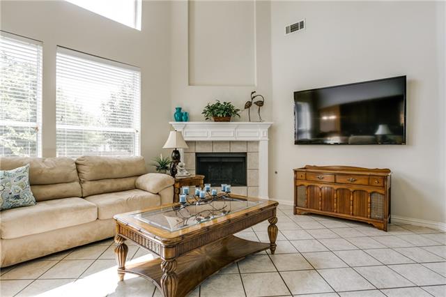 For Sale: 4936 Marsh Harrier Ave Grand Prairie, TX 75052