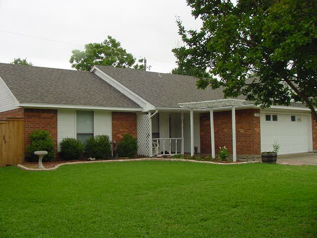 For Sale: 1629 N Bent Tree Trl Grand Prairie, TX 75052