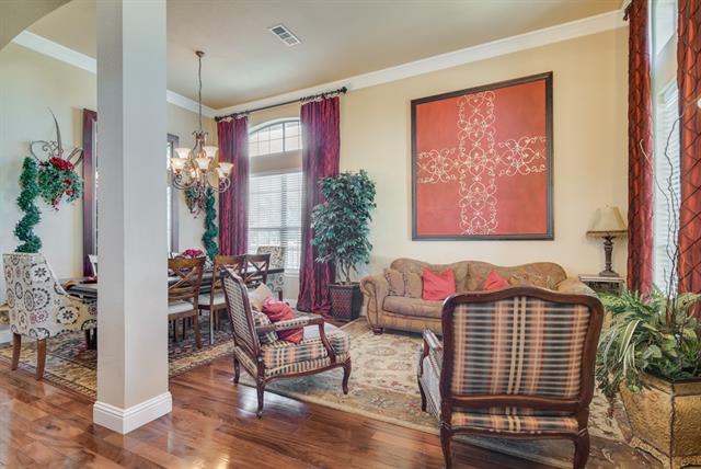 For Sale: 2512 Pinnacle Point Dr Grand Prairie, TX 75054