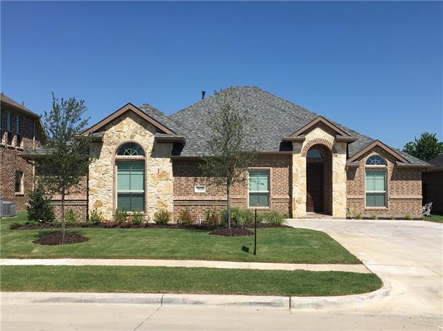 For Sale: 7620 Town Lake Dr Grand Prairie, TX 75054
