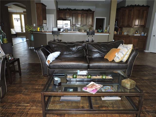For Sale: 6864 Seacoast Dr Grand Prairie, TX 75054