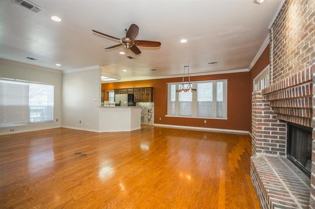 2400 Pecan Grove Ct