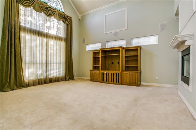 1135 Christopher Ct