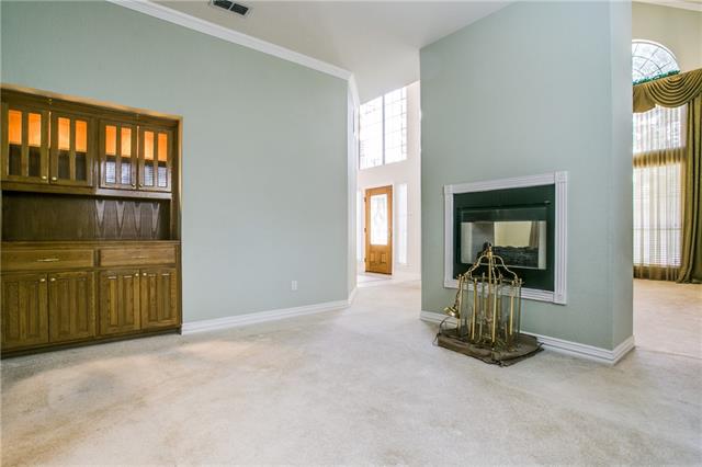 1135 Christopher Ct