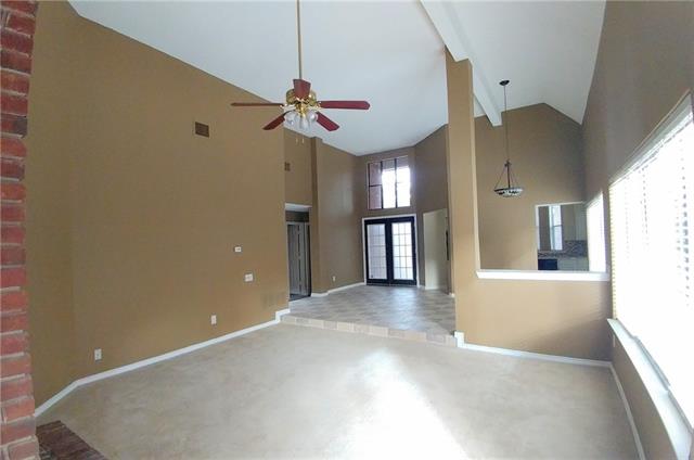 310 Sheridan Trl