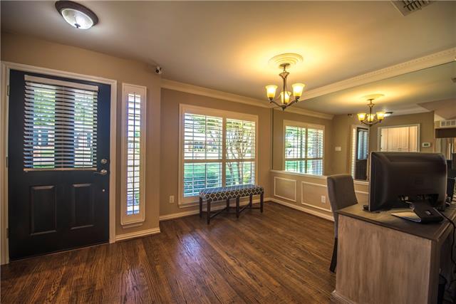 1193 Valley Oaks Dr