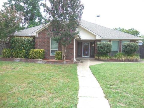 2041 Wanderlust Dr