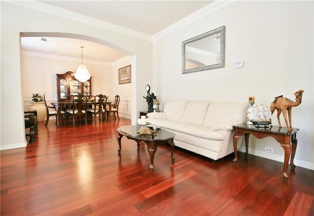 For Sale: 416 Crestview Point Dr Lewisville, TX 75067