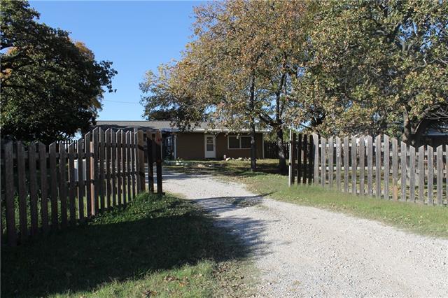 902 Carter Dr